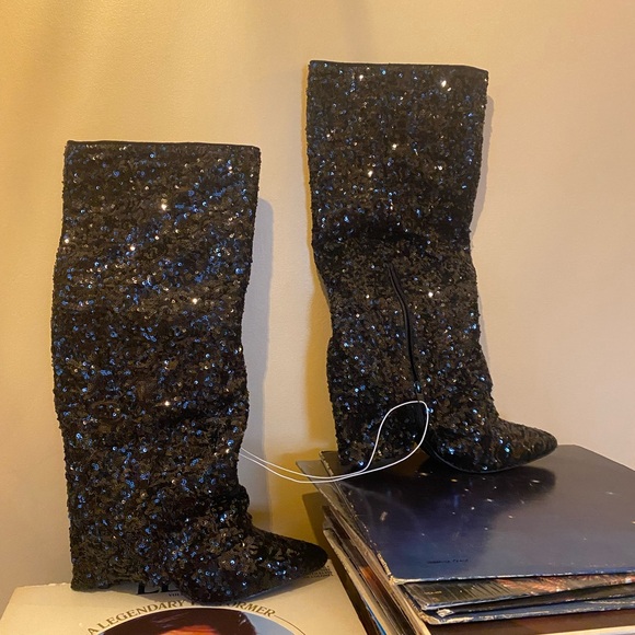 unknown Shoes - 🖤 New without tags✨ Black Sequin high heel cuffed Women's Boots ✨